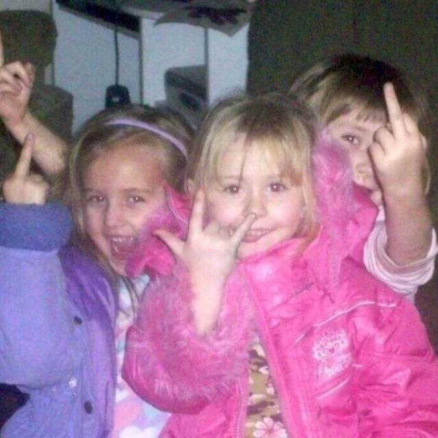 Imagem do Grupo de Whatsapp 彡𝑨𝒎𝒊𝒛𝒂𝒅𝒆𝒔 ࿐
